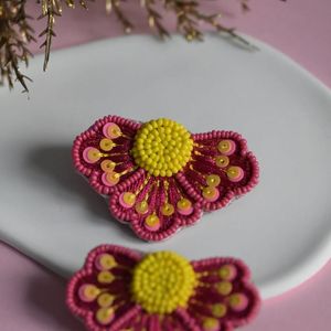 11. Pendientes de bordado de cuentas florales hechos a mano para mujer con detalles decorativos elegantes para joyería de boutique y tienda de regalos C - Product Image 6
