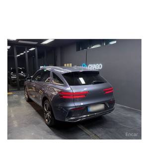 Genesis GV70 2.5T 2024 Gasolina 2WD con 16,000 km, Volante a la Izquierda, Caja de Cambios Automática, Asientos de Cuero, Cámara Trasera - Product Image 2