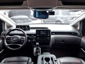 Fourgonnette familiale d'occasion Hyundai Staria 2022, 9 places, diesel, véhicule d'occasion coréen - Product Image 3