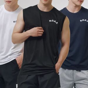 ROKA China - Camiseta Deportiva Ligera sin Mangas para Entrenamiento, Tejido de Malla Transpirable, Secado Rápido, Suave y Cómoda, 100% Poliéster - Product Image 1