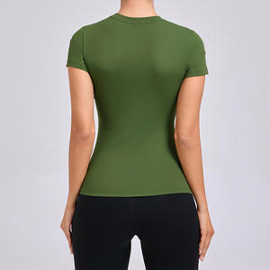 Camiseta de Mujer a la Moda, Cómoda, Hecha con el Mejor Material, Camiseta de Mujer de Punto de Alta Calidad Disponible para la Venta - Product Image 2