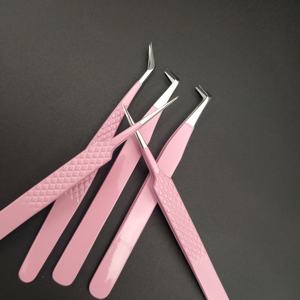 Pinzas de Precisión de Acero Inoxidable con Punta Suave para Técnicas Avanzadas de Pestañas - Product Image 1