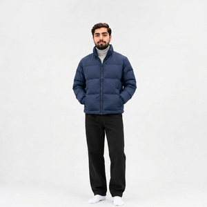 Chaqueta Acolchada con Capucha para Hombre, Color Sólido, Resistente al Viento, Poliéster/Algodón, Cierre de Cremallera, Largo Regular, Relleno de Poliéster - Product Image 1