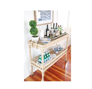 Carrito de bar de ratán de 2 niveles con ruedas, carrito de servicio tipo buffet de mimbre tejido estilo costero con asas y barandillas profundas - Product Image 2
