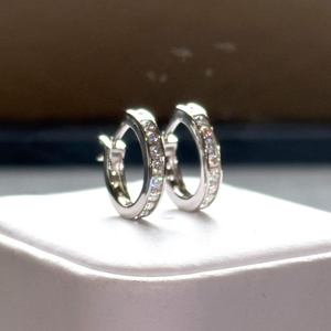 Fashionable Moissanite Diamond <b>Earrings</b> Gold Plated <b>Stud</b> <b>Earrings</b> for Women Jewelry Available in Bulk Quantity Price - Product Image 2