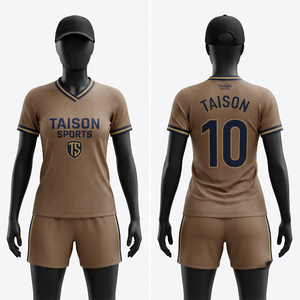 Maillot de football pour homme en polyester interlock premium 140g, manches courtes, beige et bordeaux, sublimation, logo personnalisé, kit de football d'équipe OEM - Product Image 4