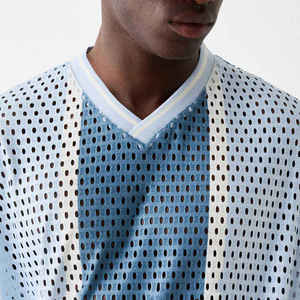 T-shirts de sport en maille respirante à col en V personnalisables, style streetwear d'été, à manches mi-longues et épaules tombantes - Product Image 6