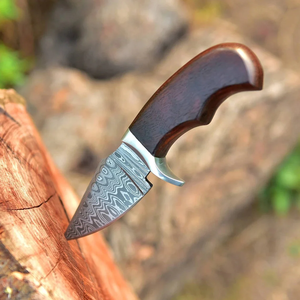 Cuchillo de Desollado de Acero de Damasco Hecho a Mano con Hoja Recta de Punta Caída, Mango de Palisandro, 7 Pulgadas, Funda de Cuero, OEM/ODM - Product Image 2