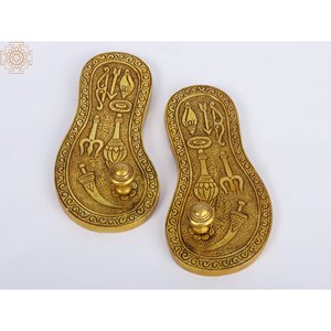 Fait à la main en laiton de 6 pouces Charan Paduka (Khadau) article de décoration de maison indien traditionnel pour cadeaux - Product Image 2