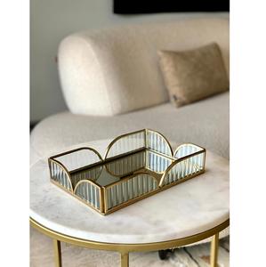 Bandeja rectangular moderna personalizada de vidrio estriado con marco de metal, elegante bandeja decorativa con efecto espejo para decoración del hogar. - Product Image 4