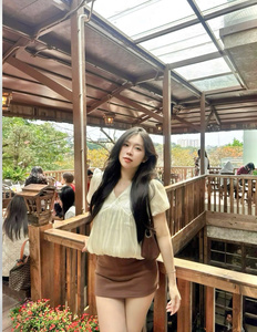 ชุดเสื้อเบลาส์และกระโปรงมินิสำหรับชุดผู้หญิงสุดชิค - Product Image 5