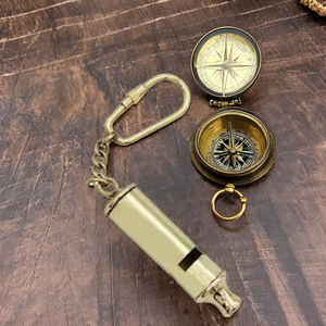 Porte-clés rond en laiton poli modèle nautique Lord LV0024 - Thème antique, cadeau promotionnel - Product Image 1