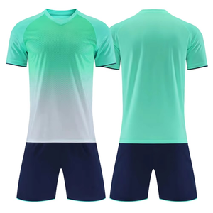 Uniformes de Fútbol OEM de la Mejor Calidad con Opciones Personalizadas, Material de Algodón/Poliéster, Disponibles en Stock, Hechos en Pakistán - Product Image 5