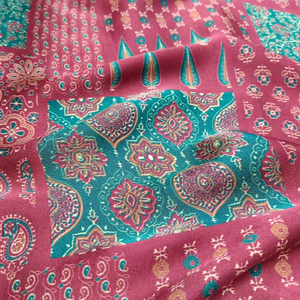 Tissu Dobby tissé vert sauge, biologique, respirant, léger, à motifs floraux, écologique, pour saris de filles et robes d'été légères, uni - Product Image 6