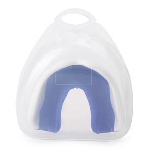 Protège-dents en silicone bleu et blanc avec design dents de requin, équipement de protection pour l'entraînement de boxe - Product Image 6