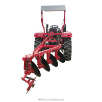 Nouveau tracteur agricole 4x4 de 70 CV avec moteur diesel automatique et boîte de vitesses, respectueux de l'environnement, avec équipements.