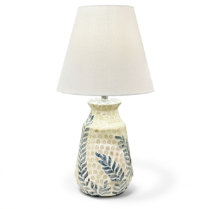 Lámpara de Mesa de Cerámica Mediterránea con Patrón de Hojas Azules y Pantalla de Tela Beige - Product Image 1