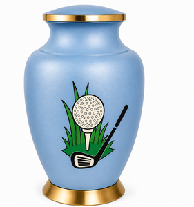 Magnifique urne funéraire bleu ciel avec un design de balle de golf et d'herbe gravé en profondeur de qualité supérieure et des élégants accents dorés - Product Image 3