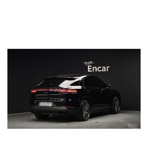 Porsche Cayenne 3.0 Coupé 2024, 66 747 km, Volant à Gauche, Boîte Automatique, Sièges en Cuir avec Caméra Arrière - Product Image 2