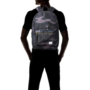 Sac à dos en toile camouflage noir et gris avec poche avant zippée, poignée supérieure et bretelles, sac à dos de 50-70L - Product Image 6