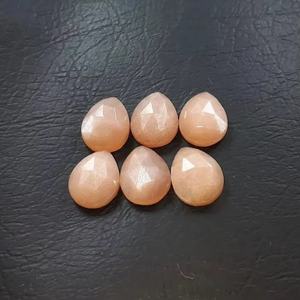 Piedra lunar melocotón natural 5mm x 7mm corte Rosa Pera cabujones planos venta al por mayor piedras preciosas sueltas joyería hecha a mano del proveedor de fabricación - Product Image 3