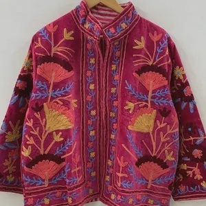 Veste en velours brodée de fleurs bohèmes, coupe-vent et respirante, manteau Suzani, manteau court en tricot d'hiver - Product Image 3