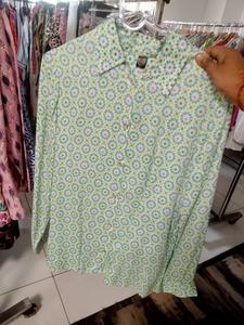 Haut d'été élégant et confortable en satin pour femmes et jeunes filles, coupe droite, manches ballon, style décontracté et vintage, idéal pour les fêtes - Product Image 5