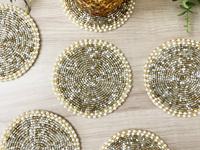 Handgefertigte Bohemian Runde Perlenuntersetzer & -Matten Gold-Weiß-Perlen-Design 3mm Dicke Polyester-Baumwoll-Tischauflagen