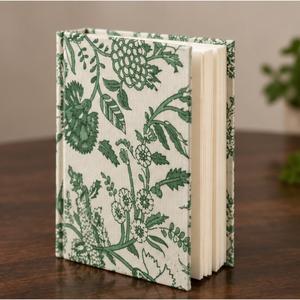 Cuaderno de tapa dura cubierto con tela verde con estampado floral botánico CRAFT HACKLE, 50 hojas de papel hecho a mano, diario de tela color crema - Product Image 3