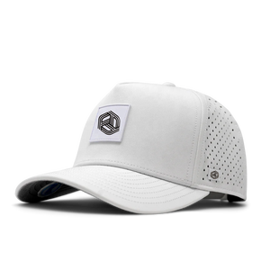 Casquettes de sport respirantes et imperméables à 5 panneaux avec patch PVC personnalisé, haute qualité, trous découpés au laser, ajustables - Product Image 3
