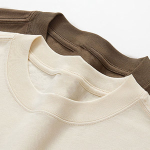 Camiseta de Hombre Negra, Holgada, de Manga Corta, Cuello Redondo, Tejida, Informal, de Color Sólido - Product Image 6