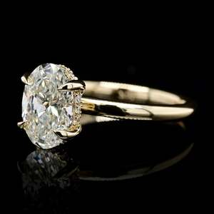 Bague en argent 925 faite à la main pour femme, style vintage, avec moissanite taille ovale, griffes d'aigle cachées, certifiée, pour anniversaire - Product Image 3