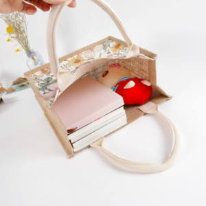 <b>Large</b> Capacity Jute Canvas Bag with Zipper Closure for Eco-Conscious Shoppers - Product Image 5