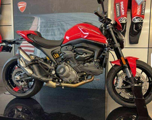 Achetez maintenant la nouvelle moto Ducati Monster Plus 2026, prête à être expédiée - Product Image 1