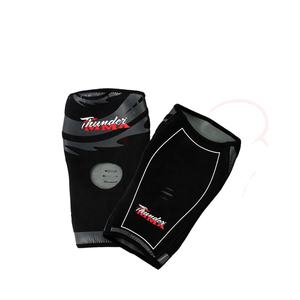 Rodillera de neopreno flexible personalizada al por mayor de alta calidad con almohadilla de silicona, barras laterales metálicas elásticas y manguito de compresión para boxeo - Product Image 1