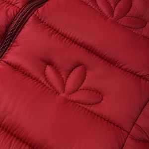 Gilet matelassé léger et isolant pour femme, 100 % polyester, imperméable, chaleur toute saison et style preppy pour usage quotidien - Product Image 3