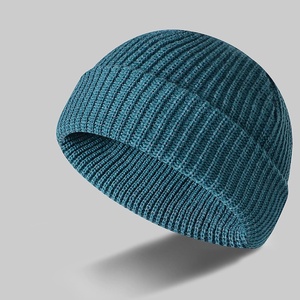 Venta al por mayor de acrílico de punto Beanie sombreros de invierno con 3D bordado de patrones sólidos Logo para deportes Running Beanies - Product Image 3