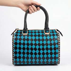 Bolsa de Viaje Deportiva de Lujo 100% Cuero Genuino, Mini Bolso de Mano de Alta Calidad, Estilo Vintage, Resistente al Agua, con Diseño Floral - Product Image 5