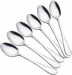 Juego de cubiertos de acero inoxidable con mango dorado, que incluye tenedor de mesa, tenedor de cena, cuchara de té y cuchara, en tono dorado. - Product Image 4