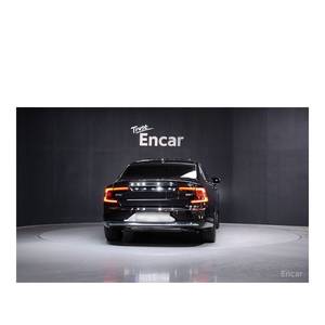 Volvo S90 B6 AWD Ultimate 2024 con Volante a la Izquierda, Caja de Cambios Automática, Asientos de Cuero, Cámara Trasera, Solo 12,977 km de Kilometraje - Product Image 4