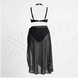 Ensemble de yoga 2 pièces imprimé papillon bleu avec finition dorée, body à col en V profond et jupe portefeuille longueur genou - Product Image 2