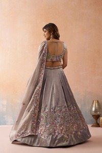 Conjunto de Lehenga Indio-Pakistaní Bordado, Blusa sin Mangas, Túnica, Dupatta, Traje Floral para Novia o Boda - Product Image 5