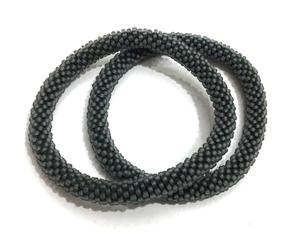 Nouvelle collection : Perles de verre Ahana pour femme, design élégant, multicolores, faites à la main au crochet, pour occasions décontractées - Product Image 1