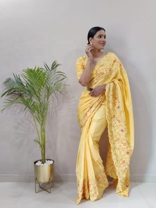 Premium Handwork Designer Party Wear Saree Collection Seda adornada con hermoso borde Encaje Trabajo Ropa India pakistaní - Product Image 4