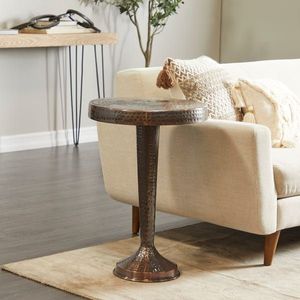 Mesa Auxiliar Metálica Vintage Inspirada en Diseños Retro, Sin embargo Perfecta para Arreglos de Estilo de Vida Moderno - Product Image 6