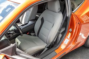 มินต์ 2022 คามาร์โร่ เอสเอส คูเป้ - Product Image 4