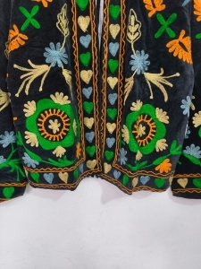 เสื้อแจ็คเก็ตกำมะหยี่ปักลายซูซานีหลากสีขายดีสำหรับผู้หญิง ระบายอากาศได้ดี ดีไซน์ลายดอกไม้ งานฝีมือทำมือ เสื้อผ้าสตรี - Product Image 4