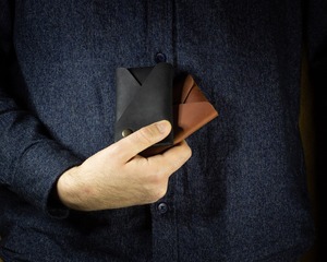 Cartera de Cuero Genuino al por Mayor, Cartera Bifold para Hombre con Ranuras para Tarjetas, Bolsillo para Efectivo y Porta Identificación - Product Image 3