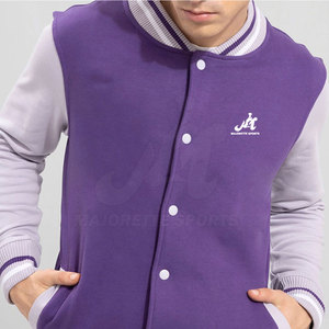 แจ็คเก็ต Letterman ดีไซน์ยอดเยี่ยมสำหรับสตรีทแวร์ บริการ OEM MOQ ต่ำ สำหรับชุดแฟชั่นทันสมัยทรงหลวมสำหรับผู้ชาย - Product Image 4