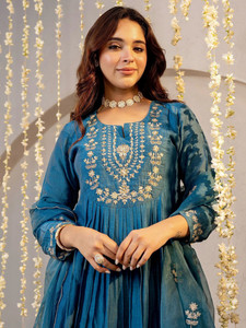 <b>Women</b> Teal Embroidered <b>Silk</b> Quick Dry Kurta Set <b>Trousers</b> Dupatta Traditional Regular Fit Knee-Length Indian Pakistani Wear - Product Image 5